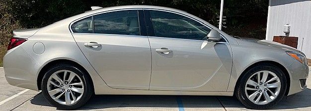 Used 2016 Buick Regal Leather FWD image 1