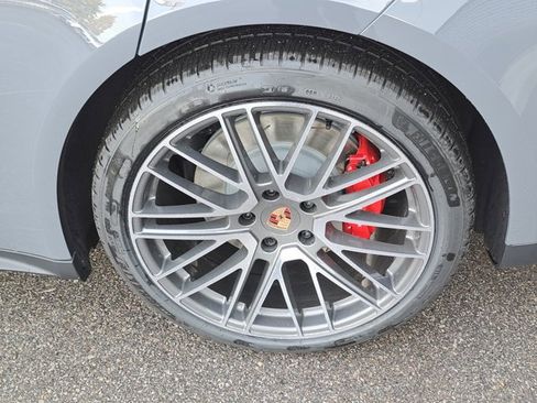 New 2026 Porsche Panamera 4S image 13