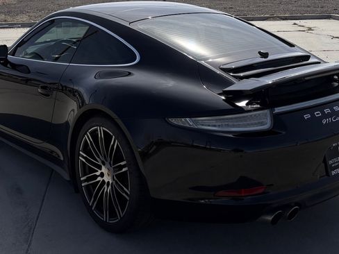 Used 2015 Porsche 911 Carrera 4S image 5