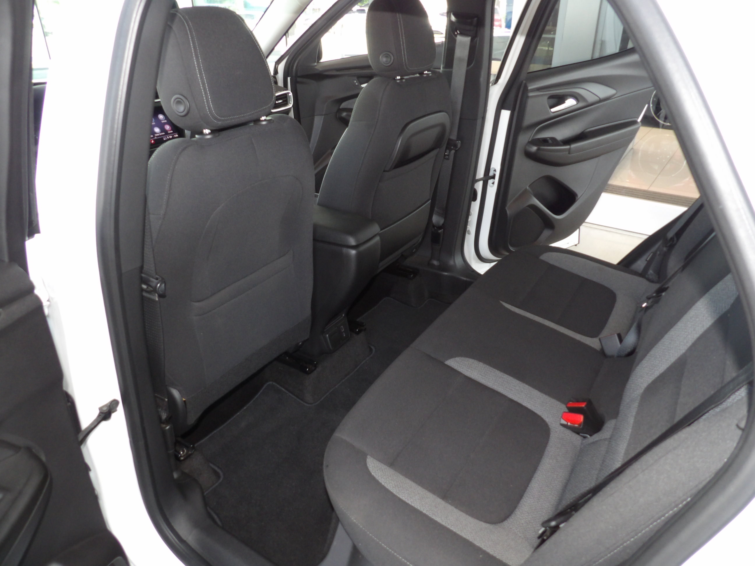 Used 2021 Chevrolet TrailBlazer FWD LT image 19