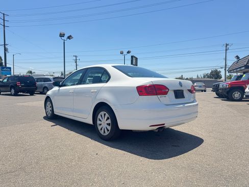 Used 2013 Volkswagen Jetta S Sedan 4D FWD image 5