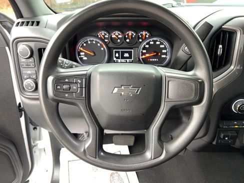 Used 2024 Chevrolet Silverado 1500 Custom Trail Boss image 19