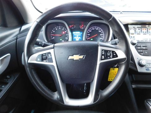 Used 2016 Chevrolet Equinox LT image 16