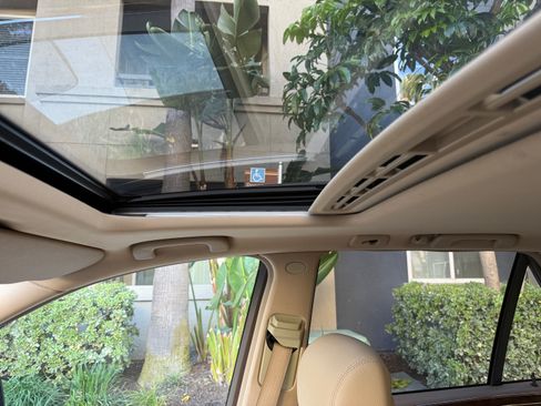 Used 2011 Mercedes-Benz ML 350 image 18