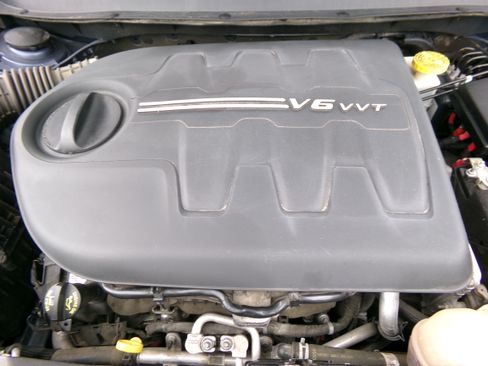 Used 2021 Jeep Cherokee 4WD Latitude Lux image 19