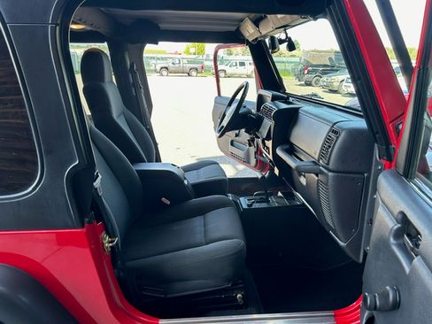 Used 2006 Jeep Wrangler Rubicon image 11