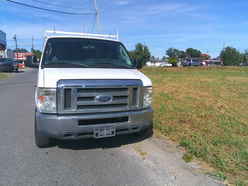 Used 2012 Ford E-250 and Econoline 250 image 8