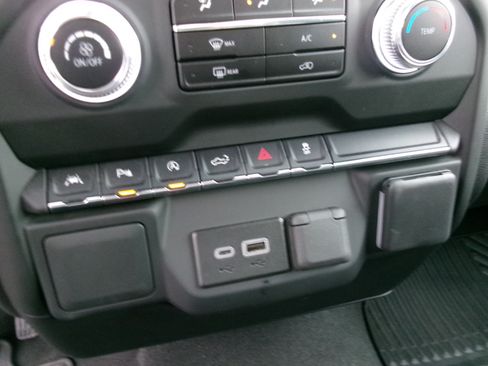 Used 2024 GMC Sierra 1500 Pro image 8