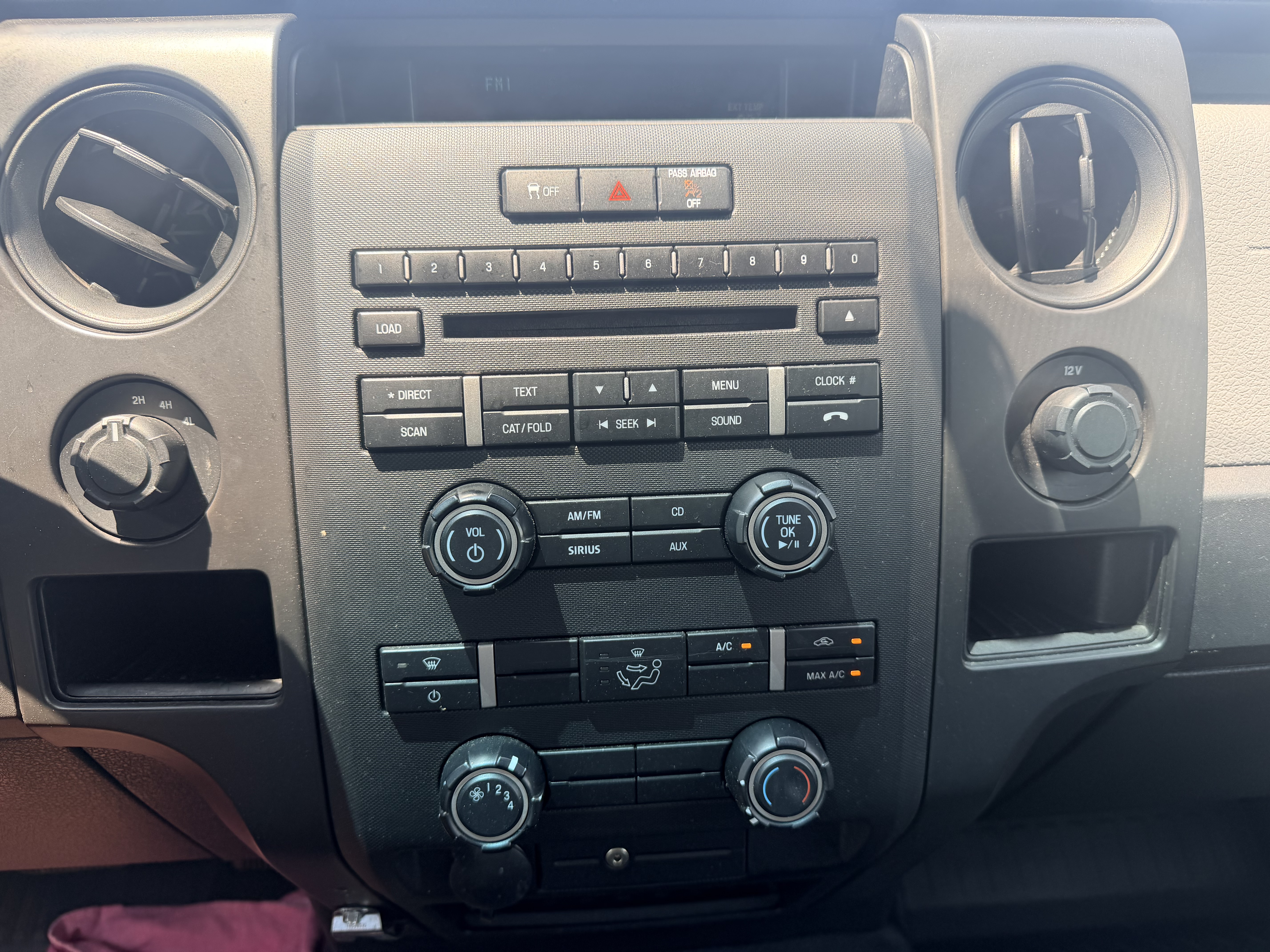Used 2014 Ford F150 4x4 Regular Cab XL image 12