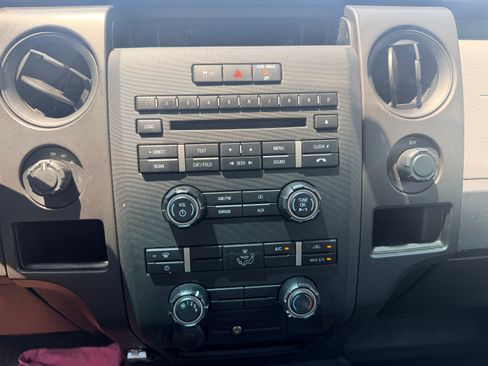 Used 2014 Ford F150 4x4 Regular Cab XL image 12