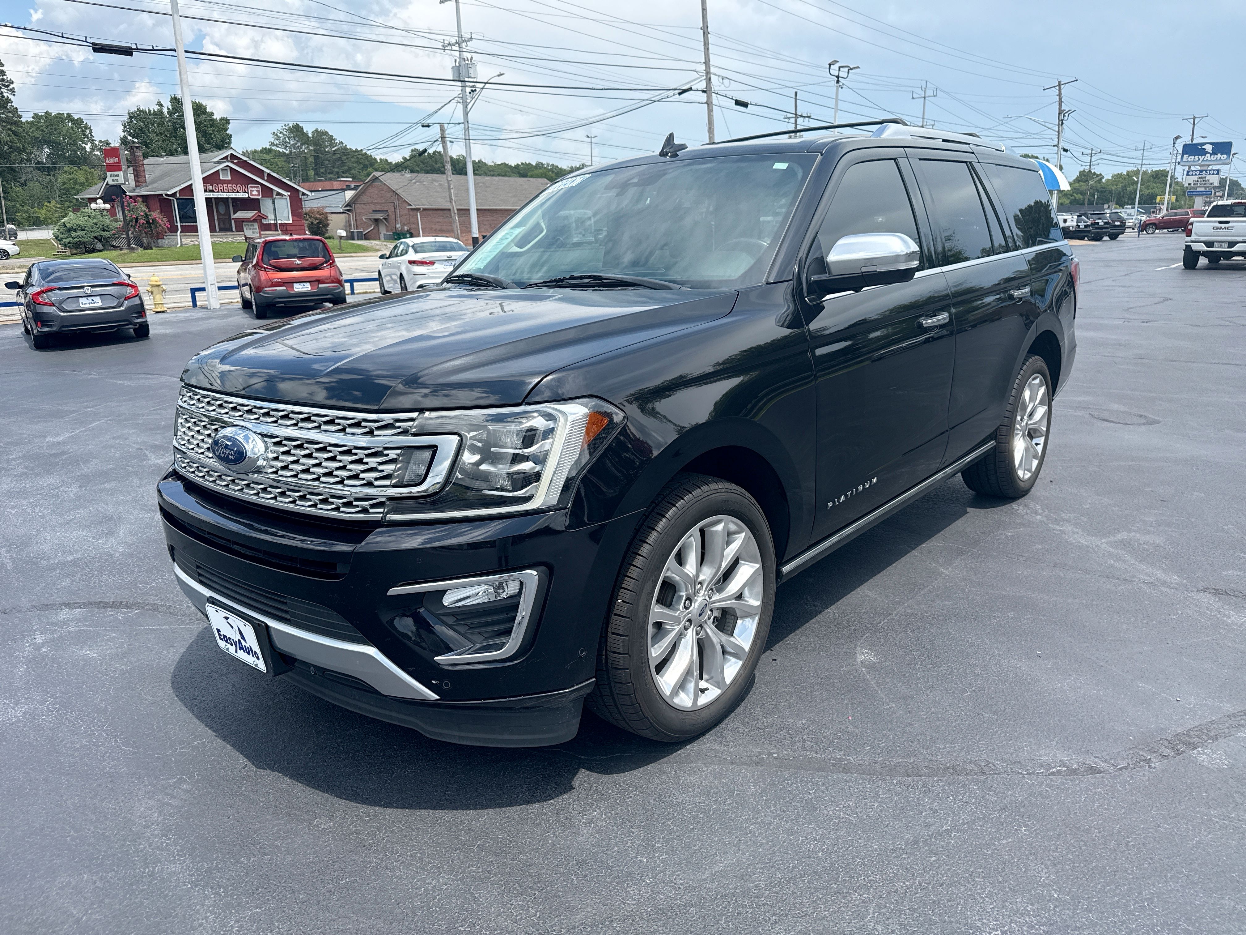 Used 2019 Ford Expedition 2WD Platinum image 2
