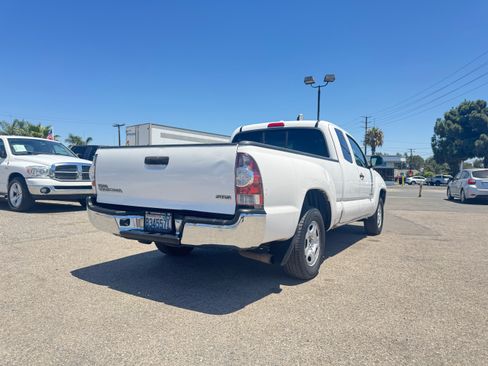 Used 2010 Toyota Tacoma 2WD Access Cab image 8
