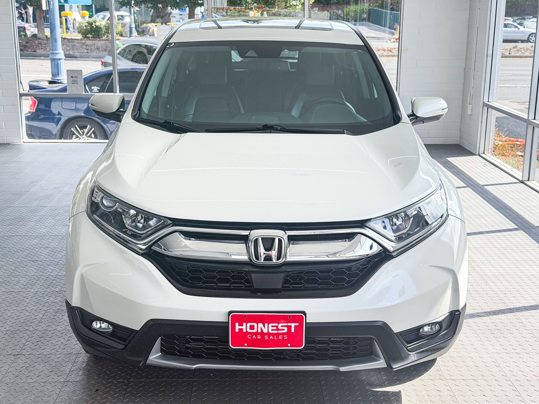 Used 2017 Honda CR-V AWD EX-L image 2