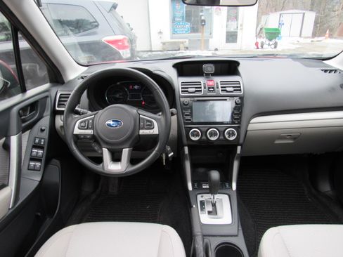 Used 2018 Subaru Forester 2.5i Premium image 22