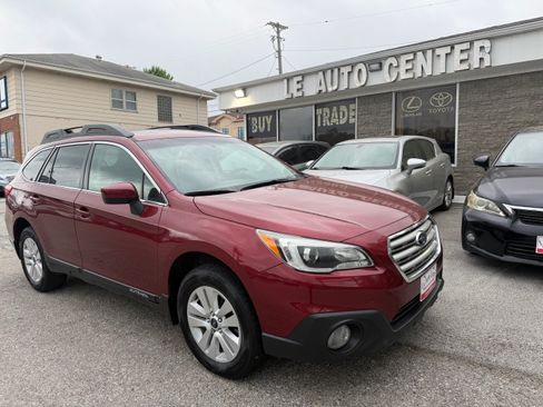 Used 2015 Subaru Outback 2.5i Premium AWD/4WD image 6