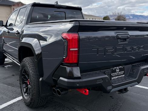 Used 2024 Toyota Tacoma TRD Pro image 5