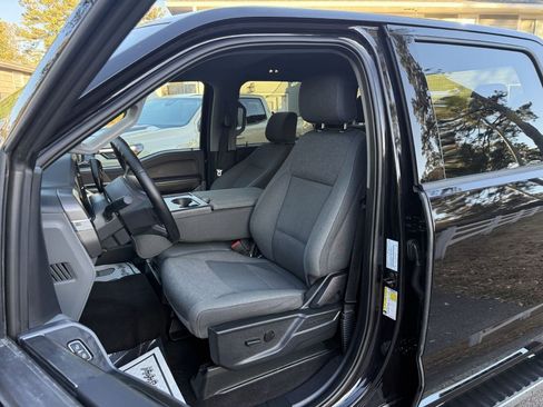 Used 2025 Ford F150 XLT image 8