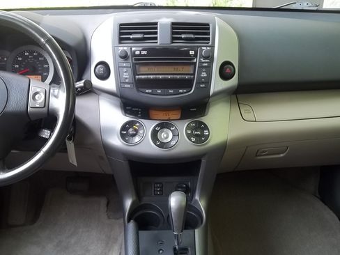 Used 2008 Toyota RAV4 4WD Limited image 22
