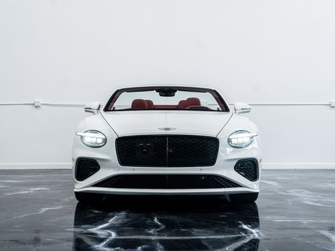 Used 2025 Bentley Continental GTC Speed image 2