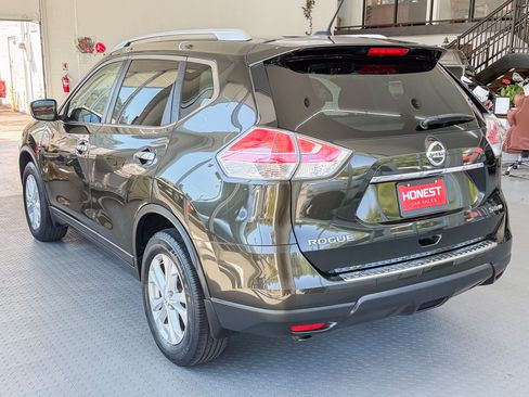 Used 2016 Nissan Rogue AWD image 6