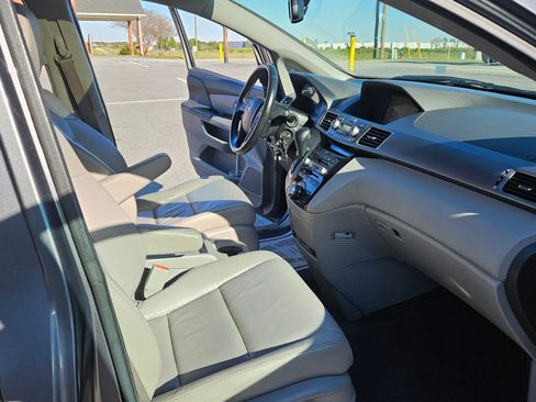 Used 2013 Honda Odyssey Touring image 20