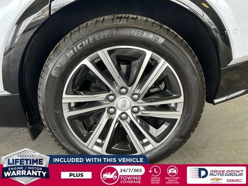 Used 2026 Cadillac Lyriq Premium Luxury image 9