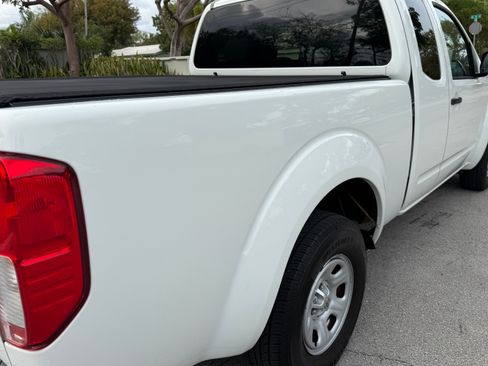 Used 2013 Nissan Frontier S image 26