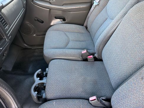 Used 2007 Chevrolet Silverado 1500 Classic W/T image 79