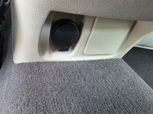 Used 2015 Buick LaCrosse Leather FWD image 18
