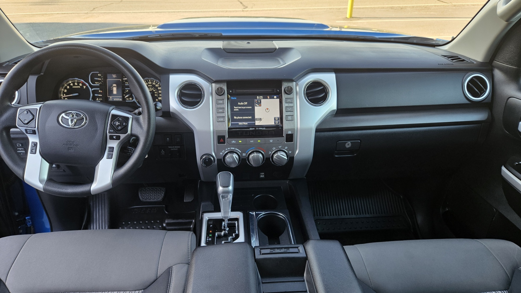 Used 2018 Toyota Tundra 4x4 CrewMax SR5 image 12