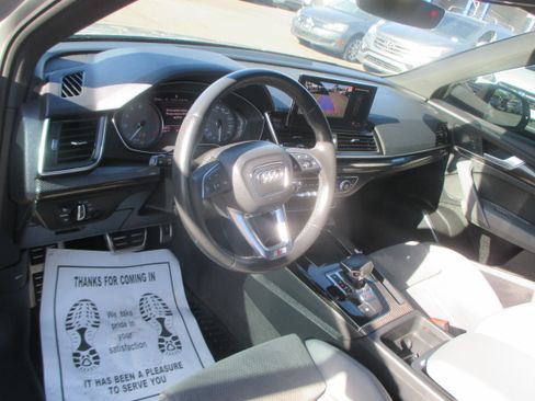 Used 2022 Audi SQ5 Sportback Premium AWD/4WD image 9