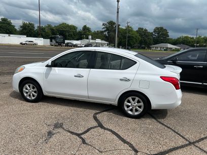 Used 2014 Nissan Versa SV