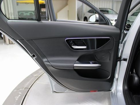 Used 2023 Mercedes-Benz C 300 image 36