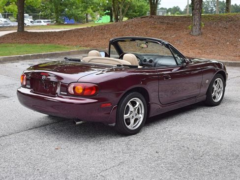 Used 2000 MAZDA MX-5 Miata Special Edition image 6