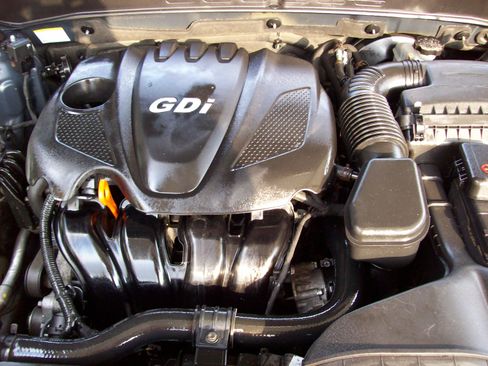 Used 2012 Hyundai Sonata GLS FWD Sedan 2.4L 4-Cyl image 16