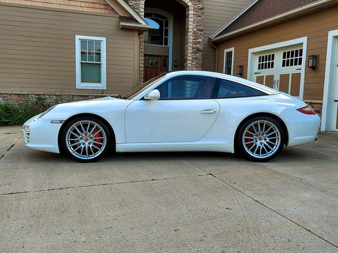Used 2011 Porsche 911 Targa 4S AWD/4WD image 29