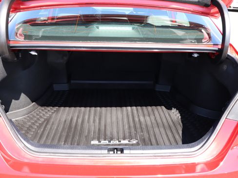 Used 2020 Toyota Camry SE image 33