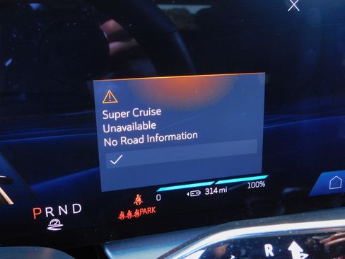 Used 2024 Cadillac Lyriq Luxury image 36