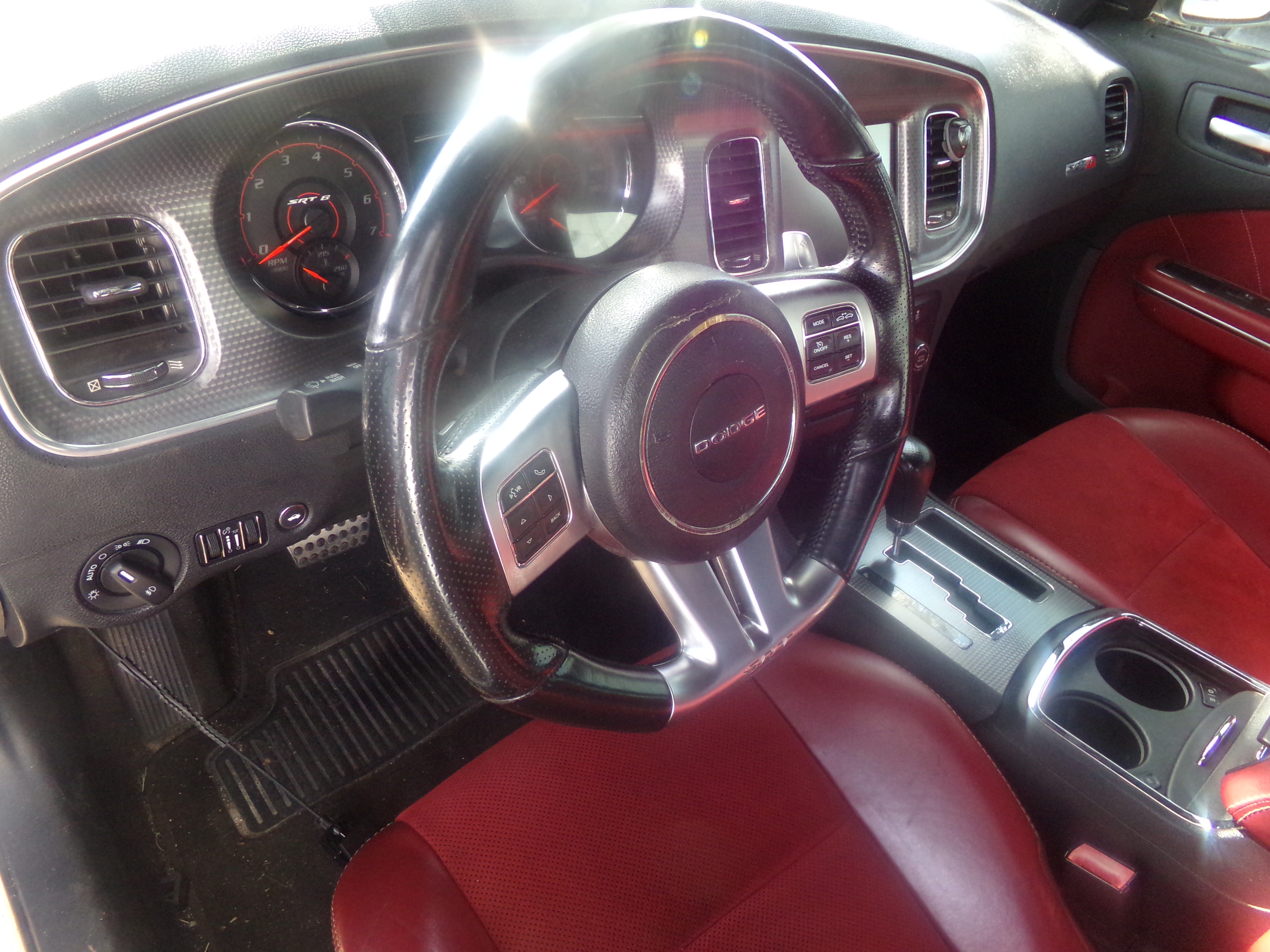 Used 2012 Dodge Charger SRT8 RWD image 11