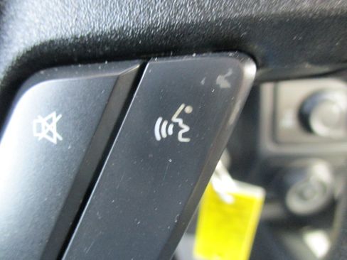 Used 2017 Ford F150 STX image 39