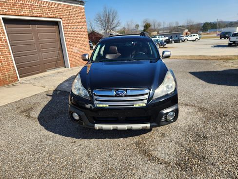 Used 2013 Subaru Outback 2.5i Limited image 4