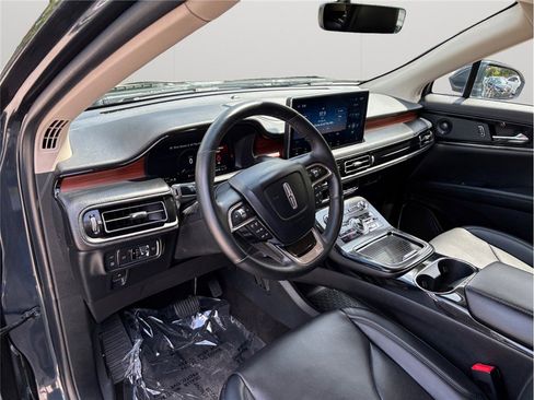 Used 2021 Lincoln Nautilus Reserve image 6