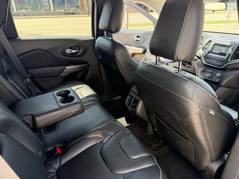 Used 2019 Jeep Cherokee Latitude image 26