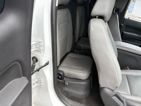 Used 2015 Chevrolet Colorado LT RWD image 9