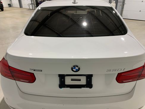 Used 2017 BMW 330i xDrive w/ Driver Assist image 10