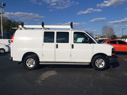Used 2020 GMC Savana 2500 image 6