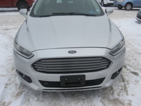 Used 2013 Ford Fusion Energi SE image 2