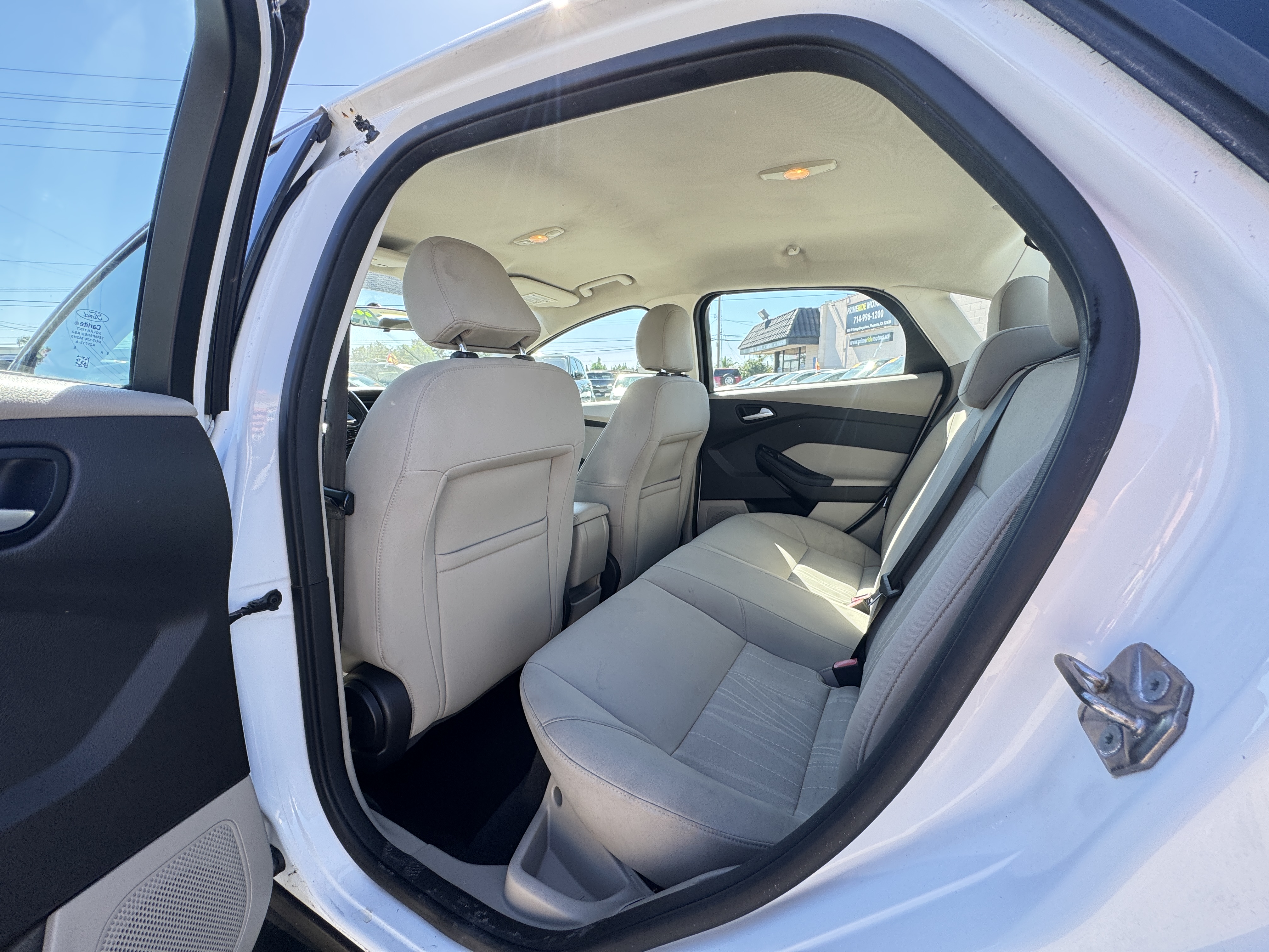 Used 2016 Ford Focus SE Sedan FWD image 19