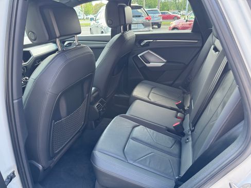 Used 2021 Audi Q3 quattro 2.0T Premium w/ S Line AWD/4WD image 10