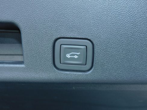 Certified 2025 GMC Acadia Elevation image 21